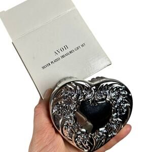 NWT Vintage Avon Silver Plated Treasures Earring Gift Set